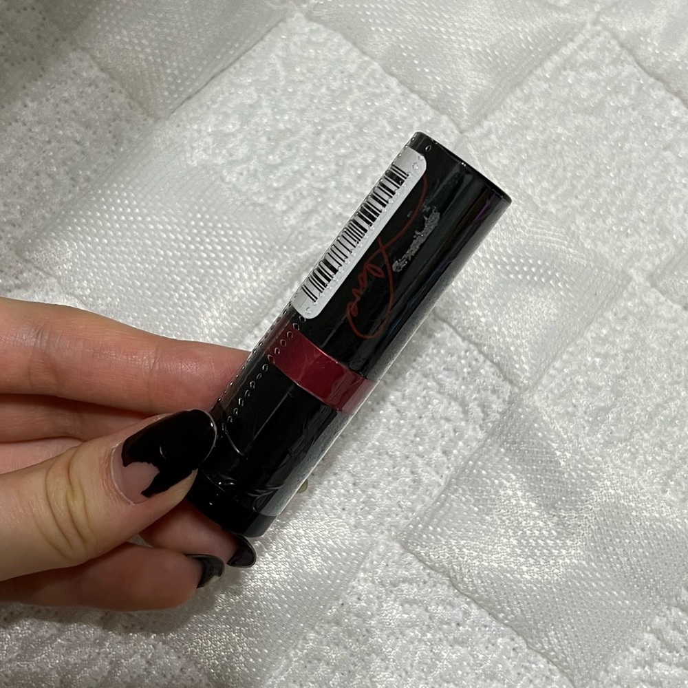 Revlon lipstick - Picture 4 of 5